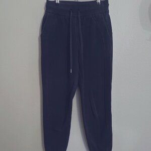 Lululemon Scuba Joggers - Size 4 - Navy